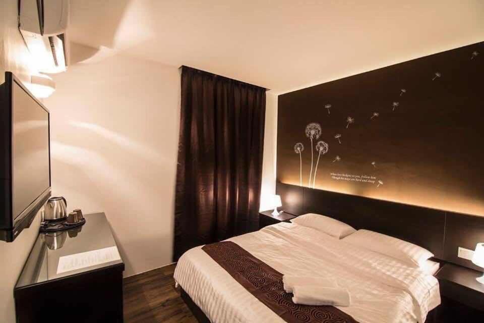 The Grace Hotel Muar Εξωτερικό φωτογραφία